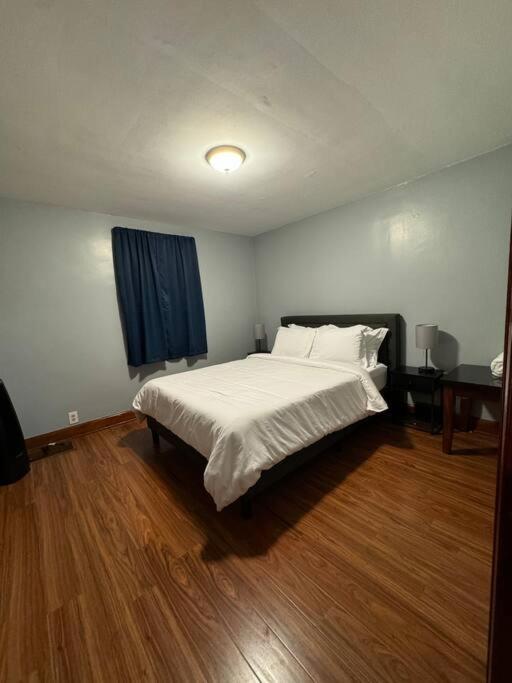 Comfy Getaway At Falls! Apartment Niagara Falls Bagian luar foto